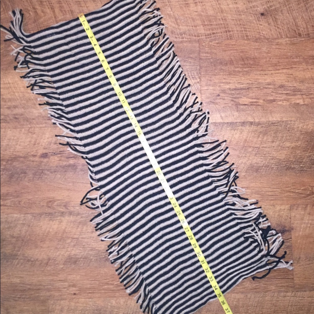 Soft Infinity Scarf - Picture 4 of 8